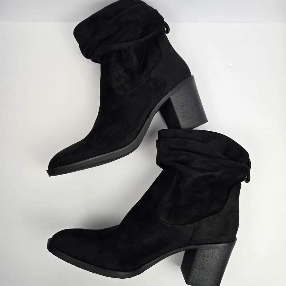 CL BY LAUNDRY Slouchy Block Heel Kalie Bootie Black Microsuede Womens Size 10 - Picture 8 of 12